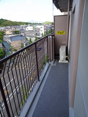 嵯峨ハイツのバルコニー