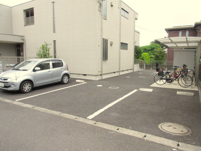 パピヨン　の駐車場|駐車場