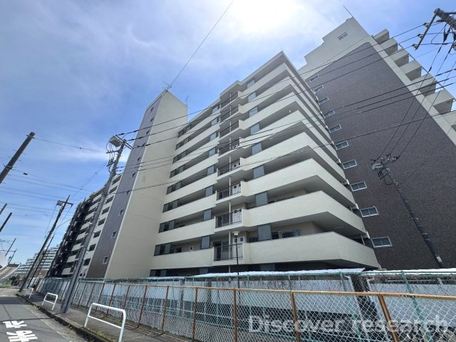 多摩稲城マンションA棟の外観