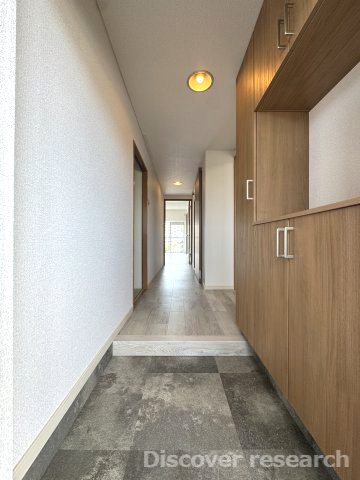 多摩稲城マンションA棟の玄関
