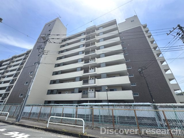 多摩稲城マンションA棟の外観
