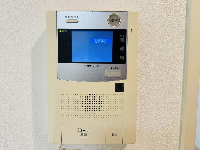 パテラ八王子のセキュリティ|～TVモニター付インターホン　訪問者の確認に便利です～