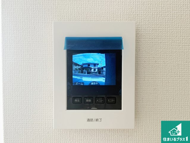 ♦高石市高師浜　第2期　新築一戸建ての防犯設備|カラーモニターインターホン！声だけでなく来訪者の姿や顔がモニターで確認できるので、小さなお子様がいらっしゃるご家庭でも安心できます！
