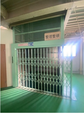 築港 4階建て 倉庫兼事務所