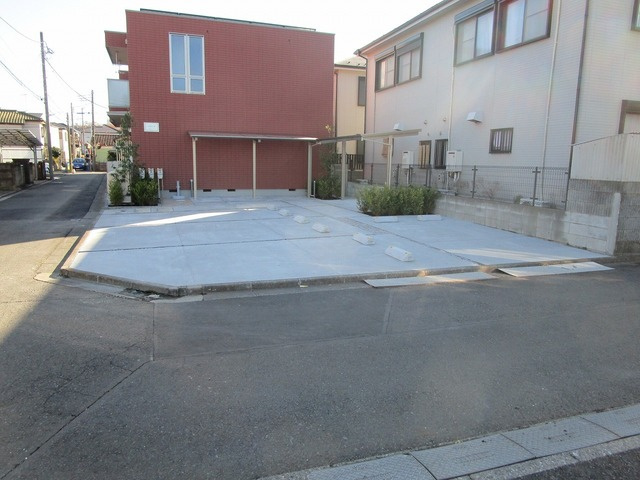 フラットＲの駐車場|★敷地内駐車場★