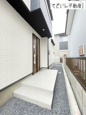 【玄関】 | GRAFARE深谷市天神町　新築住宅 | ≪1号棟≫
現地(2026年8月撮影)