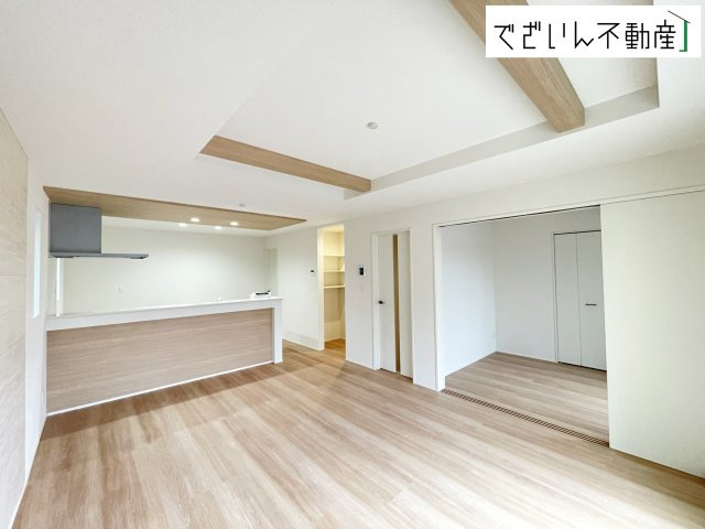 【居間・リビング】 | GRAFARE深谷市天神町　新築住宅 | ≪1号棟≫
現地(2026年8月撮影)