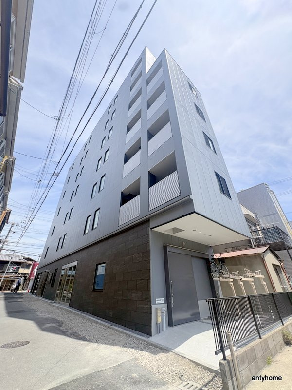VEINZ SUITA　仲介手数料無料の外観