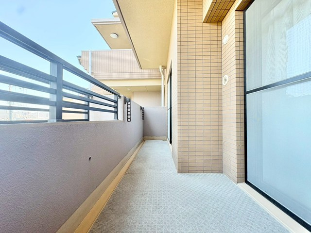 【バルコニー】 | ベルク豊中宮山 | エイブルだけの嬉しいサービス、ご用意しております。詳細は、お気軽に当社までお問合せ下さいませ！