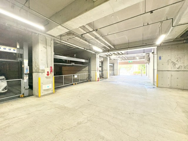 【駐車場】 | ベルク豊中宮山 | サイトに掲載されていない箇所の写真、撮影してお届けさせて頂きます！気になる物件で、見たい部分の画像が無い場合は、弊社スタッフまでご連絡下さいませ。お客様の気になる箇所を、カメラにて撮影して参ります！
