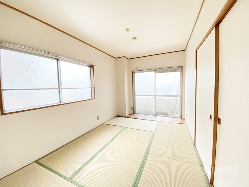 鹿骨センターハイツの和室|6帖の和室です