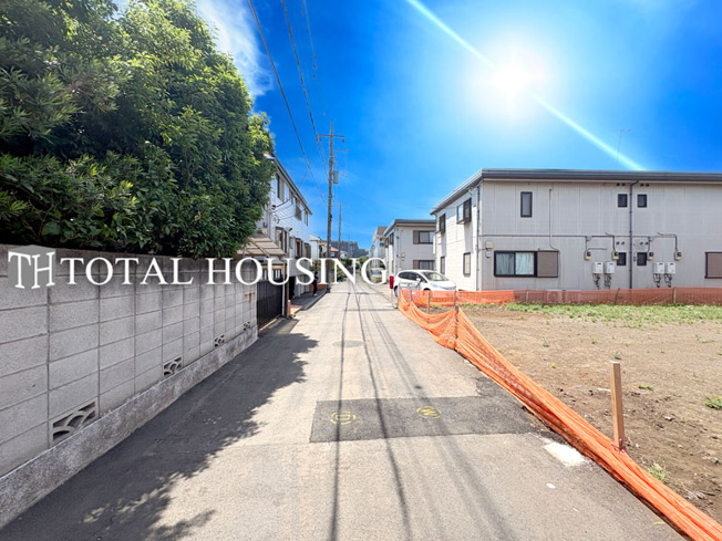 【前面道路含む現地写真】 | 小金井市緑町5丁目　新築戸建　全2棟