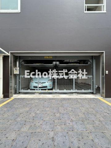 クレアジオーネ中之島西の駐車場