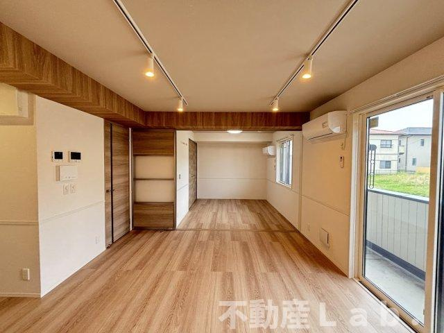 ベルイール　B棟の居間・リビング