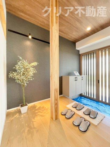 【玄関】 | 新里町武井　平屋建て再生住宅　駅11分！