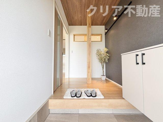 【玄関】 | 新里町武井　平屋建て再生住宅　駅11分！