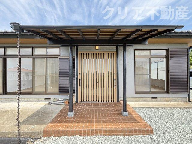 【玄関】 | 新里町武井　平屋建て再生住宅　駅11分！