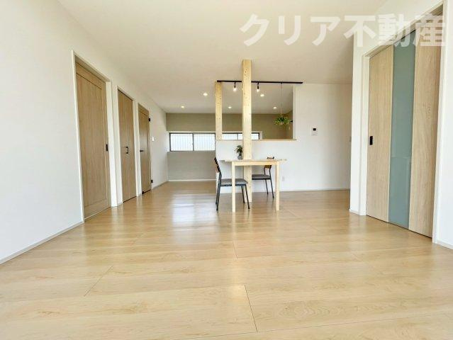 【居間・リビング】 | 新里町武井　平屋建て再生住宅　駅11分！