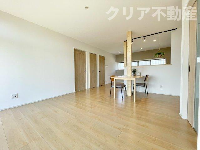【居間・リビング】 | 新里町武井　平屋建て再生住宅　駅11分！