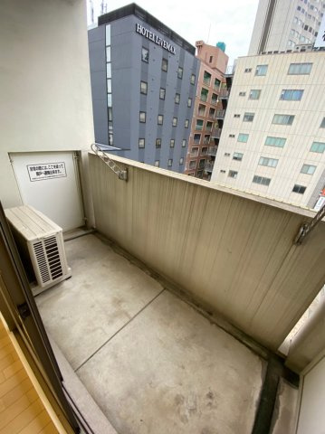 ベレーサ金山　名古屋市賃貸　仲介手数料無料のバルコニー