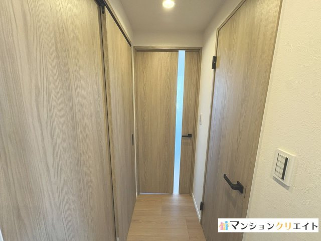 シンフォニアガーデン福井の収納|リビング前の収納スペース