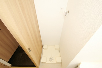 【設備】 | アール大阪リュクス | 洗濯機置き場です