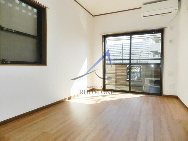 メゾン・シンシアの居間・リビング|洋室のお部屋です。