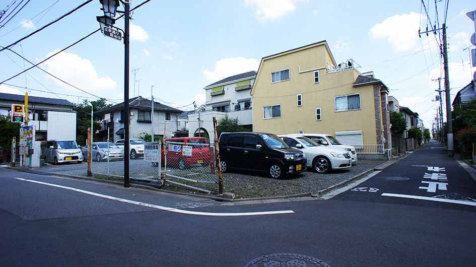 杉並区松庵１丁目の駐車場