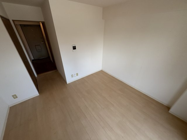 【寝室】 | パレーエスポワール三国