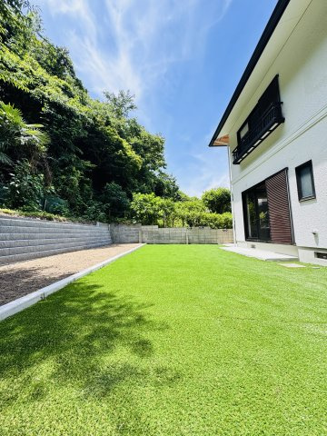 THE HASE HILLSIDE｜鎌倉の静けさを纏う、丘の上の邸宅の庭