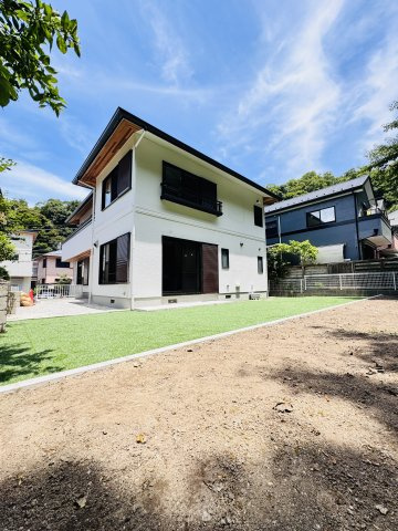 THE HASE HILLSIDE｜鎌倉の静けさを纏う、丘の上の邸宅の庭
