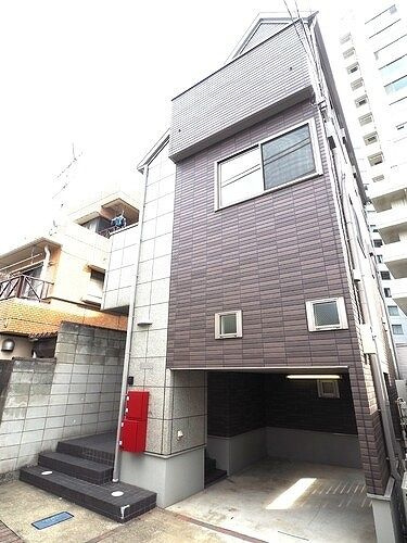 新宿区左門町戸建