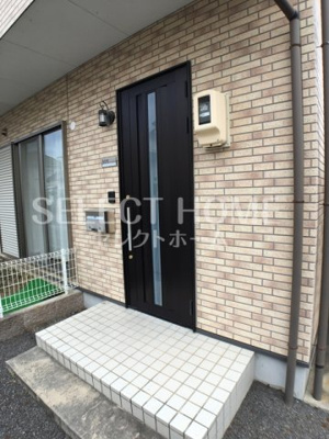 【エントランス】 | メゾネット上原 | 落ち着いたエントランスです