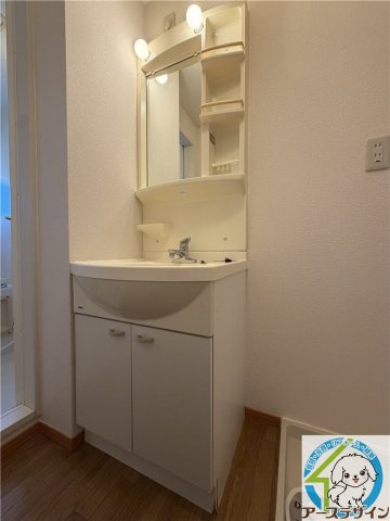 グランディールNKTの独立洗面台
