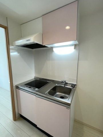 ウエストガーデン所沢のキッチン|ボードの色はライトグリーンになります。