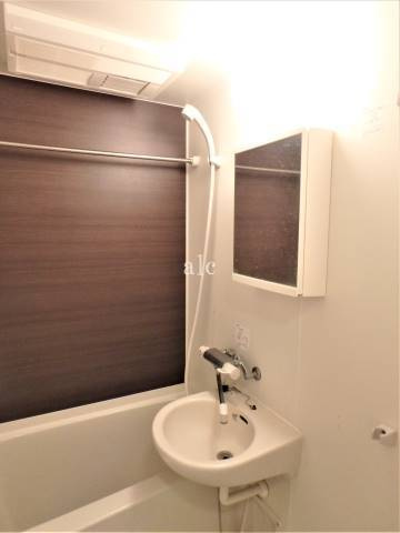新宿区西新宿４丁目の賃貸マンションの浴室|別部屋参照