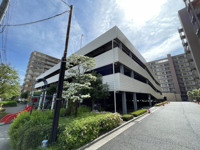 【中古マンション】レクセルプラッツァみずほ台の駐車場
