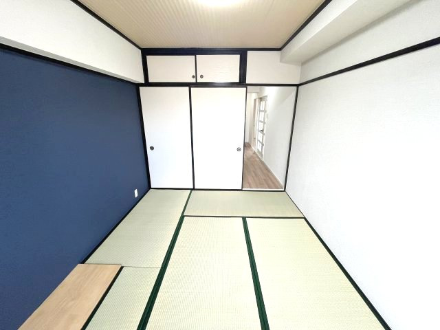 山王住宅　S棟の和室|清潔感のある和室は畳の香りに包まれてゆったりと過ごすのに最適な空間です