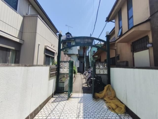 ベルハイム東大和のエントランス