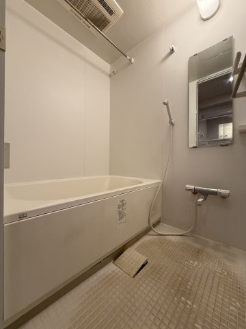 ブエナビスタ長居の浴室