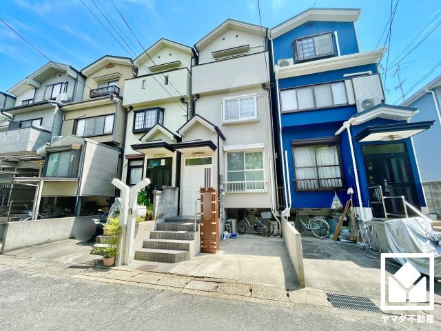 伏見区石田大受町の外観