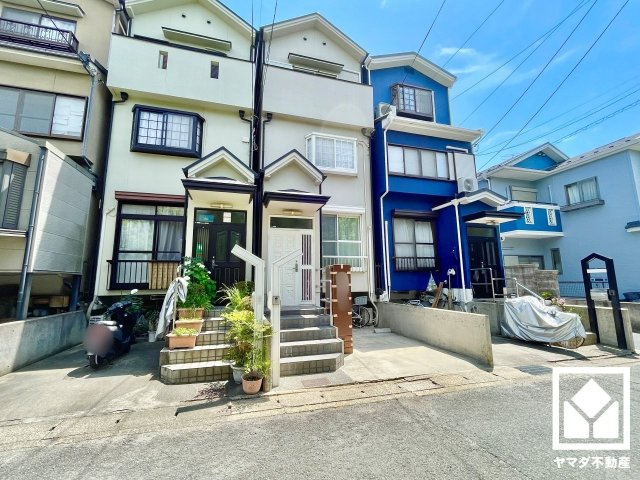 伏見区石田大受町の外観