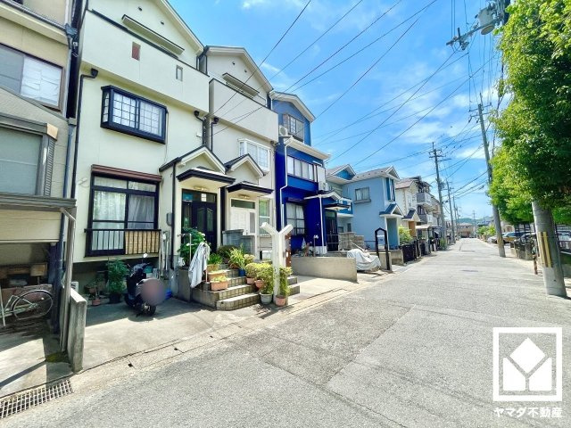 伏見区石田大受町の外観