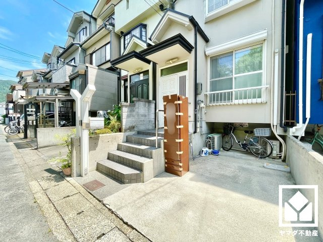 伏見区石田大受町の外観