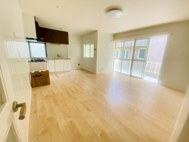 八街市文違　売戸建の居間・リビング
