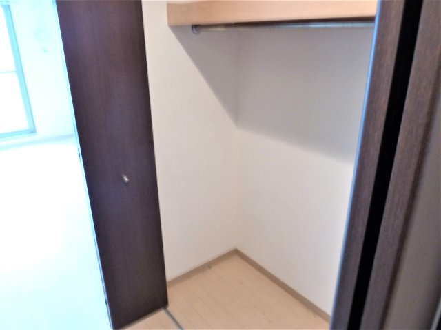 ヴィラ　クロシェットの収納|大きいクローゼットでたっぷり収納出来ますよ