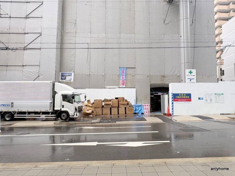 セレニテ谷町四丁目アリエ　仲介手数料無料のエントランス