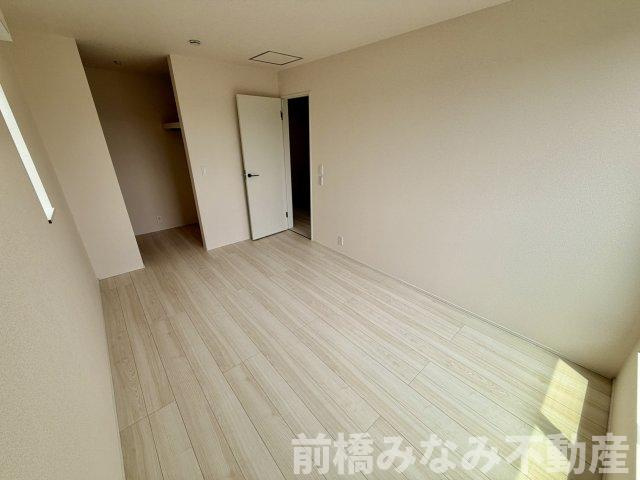 【新築】佐波郡玉村町斎田第２期　２号棟(全８棟)　リナージュ　新築建売分譲の洋室|ゆったりした洋室です