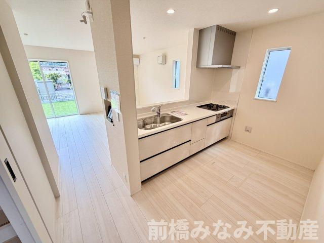 【新築】佐波郡玉村町斎田第２期　２号棟(全８棟)　リナージュ　新築建売分譲のキッチン|コンパクトなキッチンで掃除もラクラク