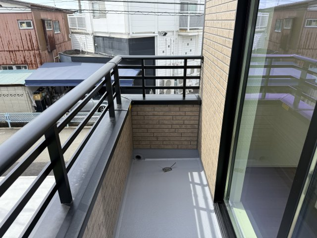 ハートフルタウン 前橋市南町2丁目11番　Ａ号棟のバルコニー|【イメージ画像】人気のインナーバルコニーです♪急な雨でも洗濯物が濡れずに安心です！